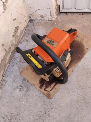 Motosierra Stihl 023 Naranja y Blanca