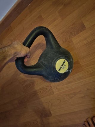 Pesa rusa kettlebell GETSTRONG 8kg Perfecto estado