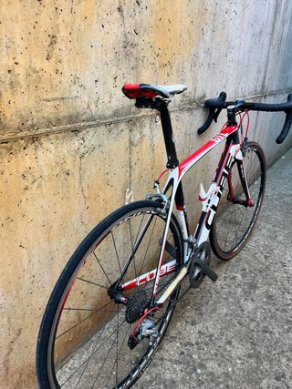 Bicicleta de carretera CUBE AGREE Talla 53