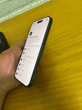 iPhone 17
