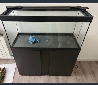 Acuario Eheim 180 L