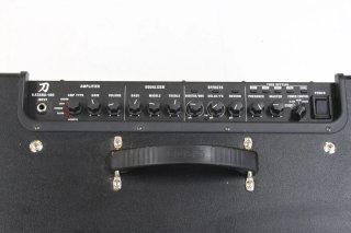 Amplificador Boss Katana 100 + Pedal GA-FC