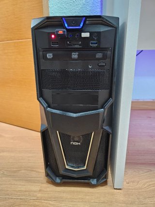 PC Sobremesa Nox Negro y Azul