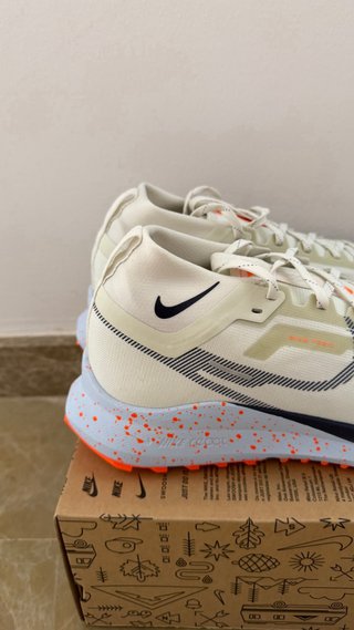 Nike React Pegasus Trail 4 Gore-Tex Beige/Naranja