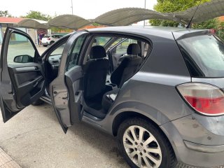 Opel Astra 2005