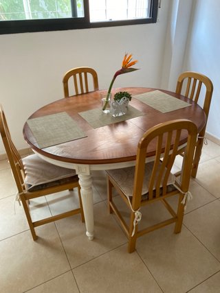 Mesa Comedor Ovalada + 4 Sillas Madera