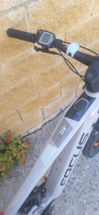 Bici Eléctrica Focus SAM 2 6.9 (GAMA ALTA) talla M