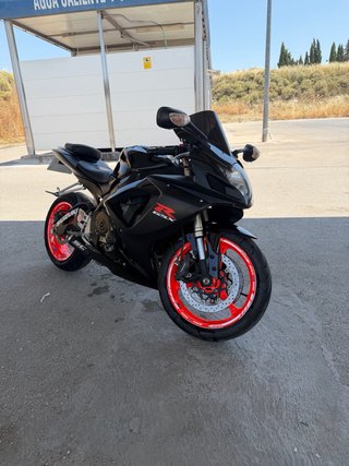 Suzuki GSX-R Negra