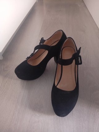 Zapatos de tacón negros talla 40