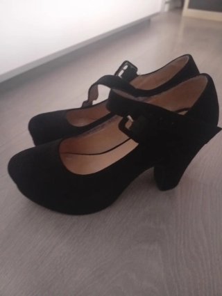 Zapatos de tacón negros talla 40