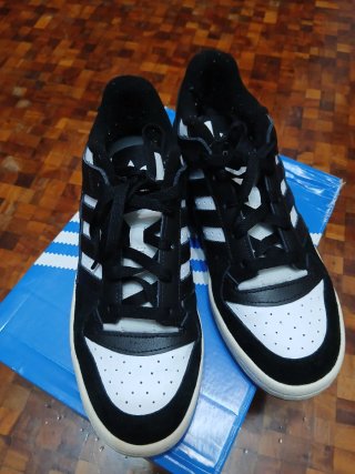 Adidas Forum Zapatillas Deportivas Negras y Blanca
