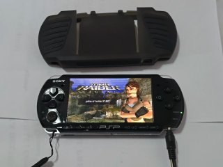 Consola PSP 3004 Negra + Juego + Memoria