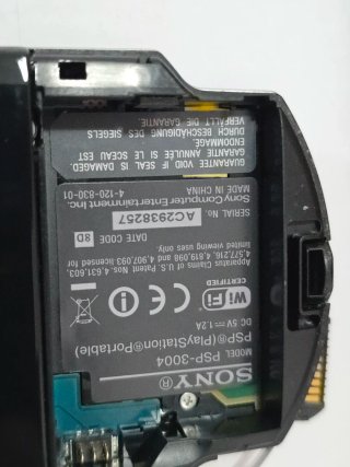 Consola PSP 3004 Negra + Juego + Memoria