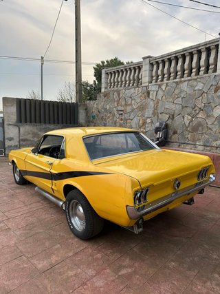 FORD MUSTANG HARDTOP V8 1967