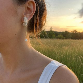 Pendientes florales con perlas