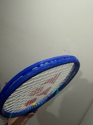Yonex Ezone 100 (300g, L2) NO NEGOCIABLE