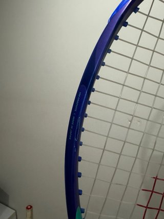Yonex Ezone 100 (300g, L2) NO NEGOCIABLE