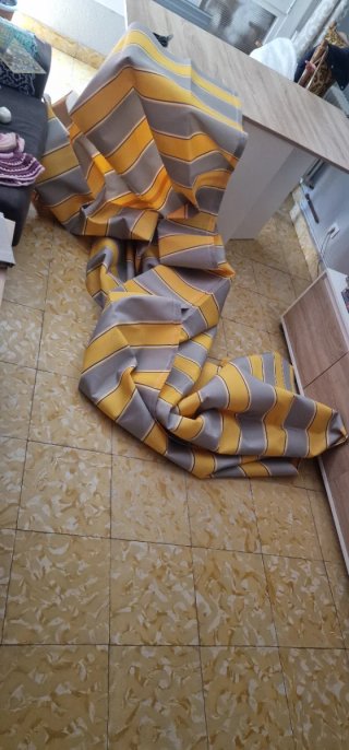 Tessuti per tende su misura grigi e gialli