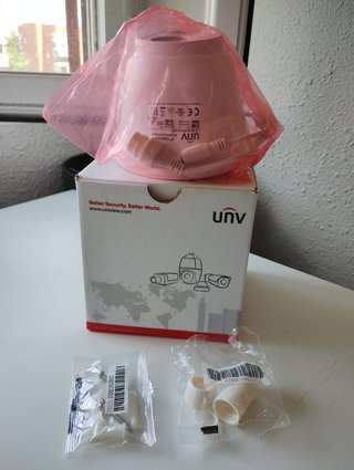 Kit Video Uniview NVR 4ch PoE + Cámara PoE