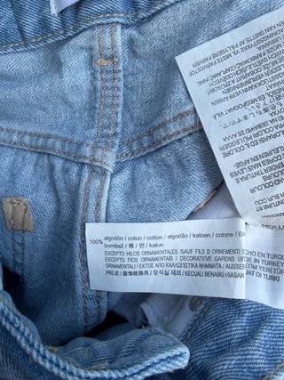 Shorts vaqueros Pull&Bear bordados talla 32