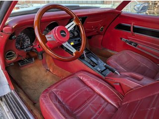 CHEVROLET CORVETTE C3 1977