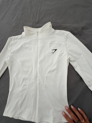 Conjunto deportivo Gymshark blanco y negro