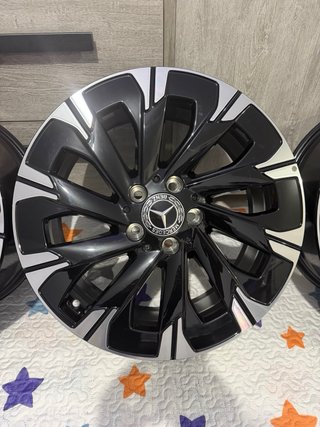 Llantas 18" Originales Mercedes Clase V W447