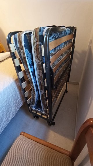 Cama plegable somier láminas madera