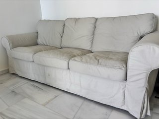 URGE SOFA  Ikea Beige ESTA EN BENIDORM