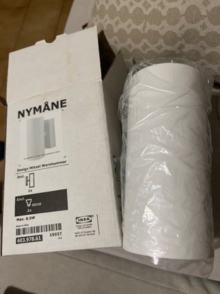 Aplique IKEA NYMÅNE Blanco, nuevo.
