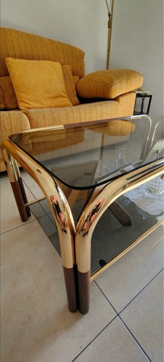 Mesa de centro cristal y metal dorada