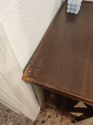 Mesa auxiliar de madera para restaurar