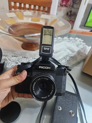 Macchina fotografica analogica Ricoh R