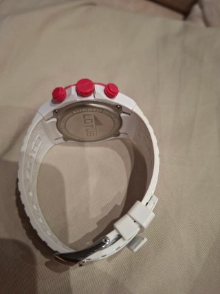 Reloj Lotus Blanco y Rojo