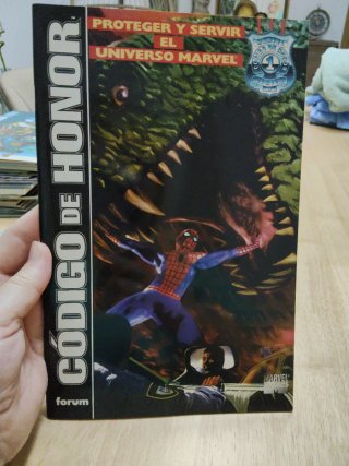 Comics MINISERIE 4 n° CÓDIGO DE HONOR