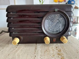 Radio Philips Antigua Marrón
