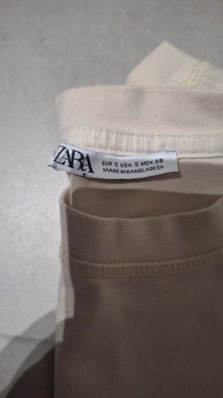 Camiseta Zara Beige