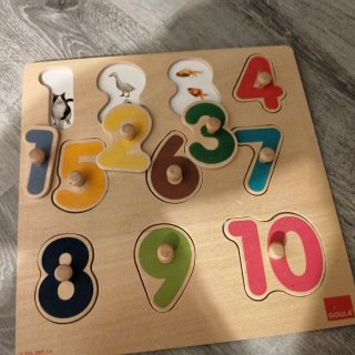 Puzzle de números y letras de madera Goula