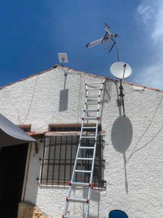 Electricista y antenista