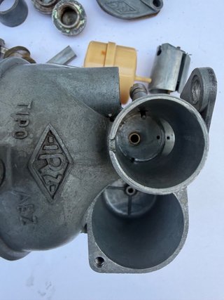 IZR tipo AEZ 16 carburador