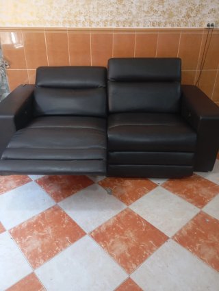 Sofá cama de piel negro
