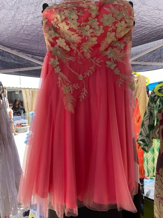 Vestido de fiesta palabra de honor rosa y dorado