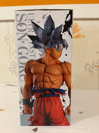 Figura Goku Ultra Instinto Ichibansho 34cm