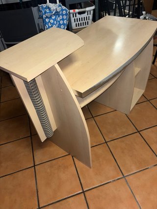 Escritorio madera y metal buen estado