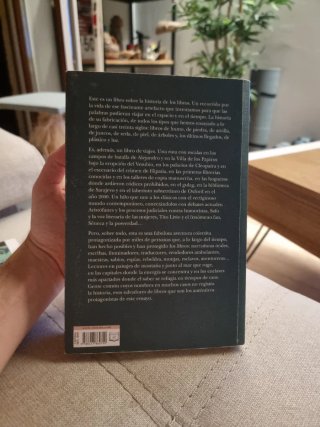El infinito en un junco La invención de los lib...