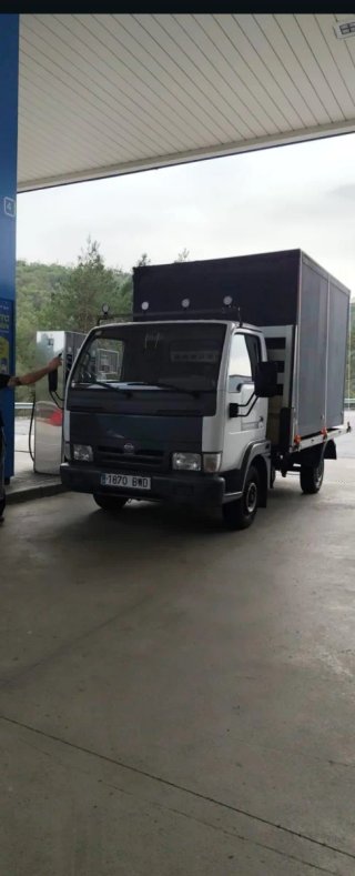Nissan Cabstar 2002