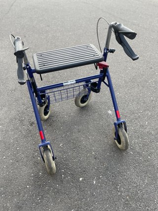 Andador Plegable con Frenos