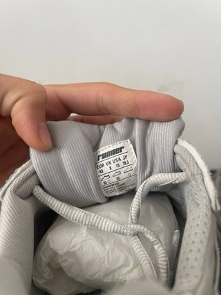 Zapatillas Balenciaga grises y blancas