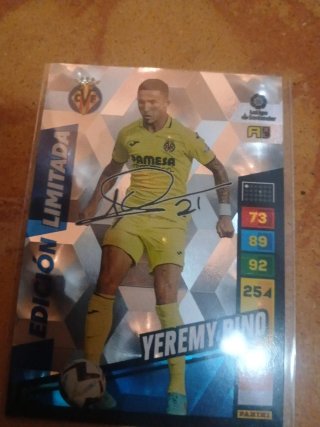 Cromo Edición Limitada Yeremy Pino Firma