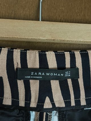 Pantalón largo estampado cebra